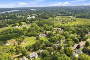 631 Transit Ave W, Roseville, MN 55113 - Photo 40