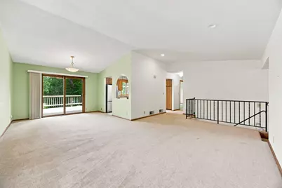 631 Transit Avenue W, Roseville, MN 55113 - Photo 6