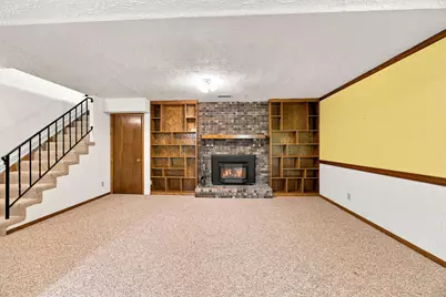631 Transit Avenue W, Roseville, MN 55113 - Photo 22