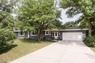 425 Walnut Street N, Clearwater, MN 55320 - Photo 2