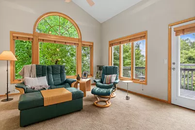 702 Crescent Curve, White Bear Township, MN 55127 - Photo 10