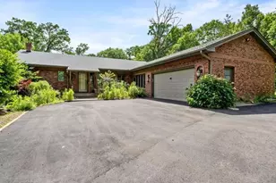 9825 Brent Ave, Inver Grove Heights, MN 55077 - Photo 2
