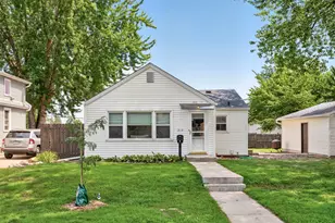 213 14th Ave S, South Saint Paul, MN 55075 - Photo 1
