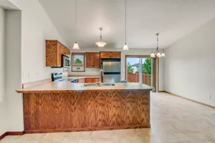 1217 37 Ave S, Moorhead, MN 56560 - Photo 2