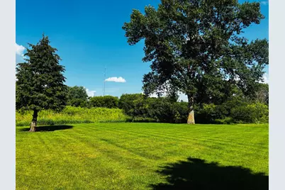 765 Des Moines Drive, Windom, MN 56101 - Photo 4