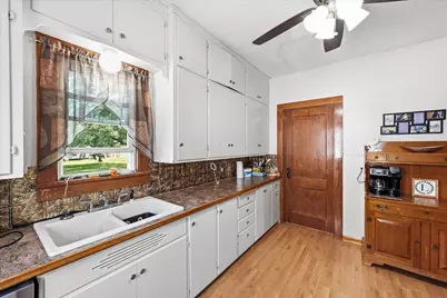 117 S Market Street, Belle Plaine, MN 56011 - Photo 8