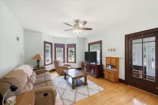 117 S Market St, Belle Plaine, MN 56011 - Photo 4