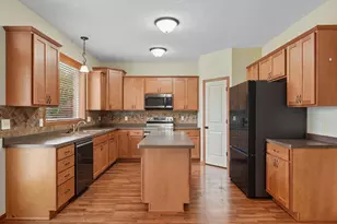 11333 Ivywood Trail, Woodbury, MN 55129 - Photo 12