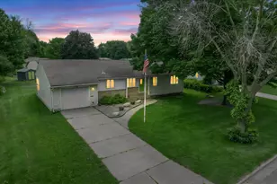 1013 5th St S, Saint James, MN 56081 - Photo 4
