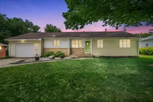 1013 5th St S, Saint James, MN 56081 - Photo 2