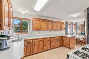 18329 Lakeview Point Dr NE, Wyoming, MN 55092 - Photo 4