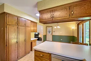 383 Belmont Ln E, Maplewood, MN 55117 - Photo 10