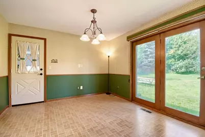 383 Belmont Lane E, Maplewood, MN 55117 - Photo 6