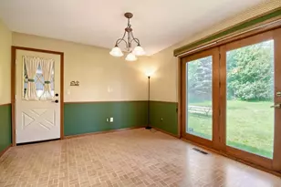 383 Belmont Ln E, Maplewood, MN 55117 - Photo 6
