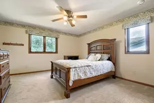 383 Belmont Ln E, Maplewood, MN 55117 - Photo 12