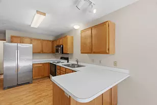18231 Warbler Ln, Eden Prairie, MN 55346 - Photo 10
