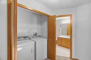 18231 Warbler Ln, Eden Prairie, MN 55346 - Photo 16
