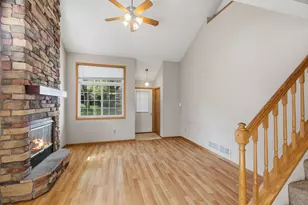 18231 Warbler Ln, Eden Prairie, MN 55346 - Photo 6