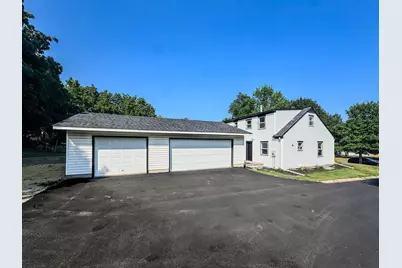 1110 S Washington Avenue, Saint Peter, MN 56082 - Photo 2