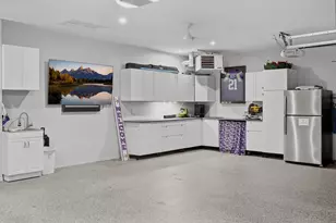 8620 Irving Cir N, Lake Elmo, MN 55042 - Photo 56