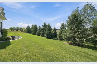 8620 Irving Circle N, Lake Elmo, MN 55042 - Photo 14