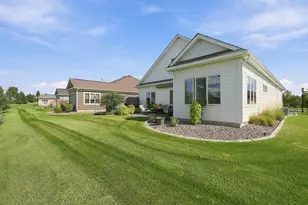 8620 Irving Cir N, Lake Elmo, MN 55042 - Photo 6