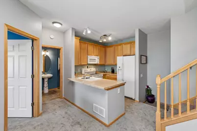 6727 Pine Crest Trail S, Cottage Grove, MN 55016 - Photo 6