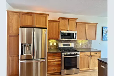 2526 Waterfall Way NW, Prior Lake, MN 55372 - Photo 4