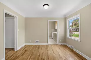 749 Cottage Ave W, Saint Paul, MN 55117 - Photo 10