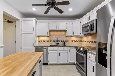 6085 Rowland Road #207, Minnetonka, MN 55343 - Photo 4