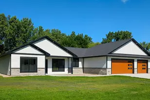 113 Par View Estates, Montevideo, MN 56256 - Photo 4