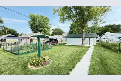 335 E Schlieman Avenue, Appleton, MN 56208 - Photo 6