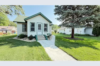 335 E Schlieman Avenue, Appleton, MN 56208 - Photo 2