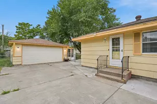 11212 Arrowhead St NW, Coon Rapids, MN 55433 - Photo 30