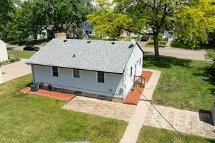 666 3rd Ave NW, New Brighton, MN 55112 - Photo 32