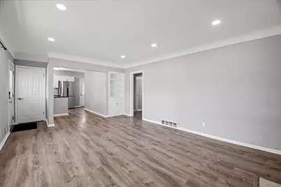 666 3rd Avenue NW, New Brighton, MN 55112 - Photo 8