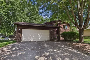 9194 Goldenrod Ln N, Maple Grove, MN 55369 - Photo 2