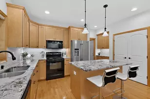 3655 Stone Point Dr NE, Rochester, MN 55906 - Photo 16