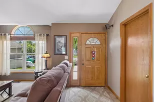 152 Sylla St, River Falls, WI 54022 - Photo 10