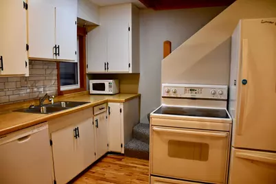 321 Tindolph Avenue N, Thief River Falls, MN 56701 - Photo 22