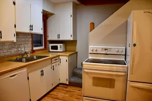 321 Tindolph Ave N, Thief River Falls, MN 56701 - Photo 22