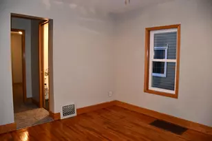 321 Tindolph Ave N, Thief River Falls, MN 56701 - Photo 4
