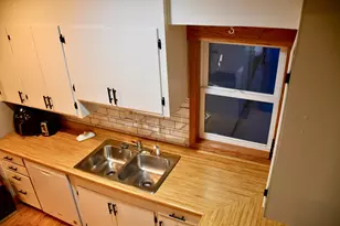 321 Tindolph Ave N, Thief River Falls, MN 56701 - Photo 24