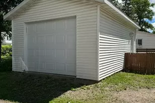 321 Tindolph Ave N, Thief River Falls, MN 56701 - Photo 30