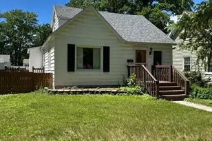 321 Tindolph Ave N, Thief River Falls, MN 56701 - Photo 1