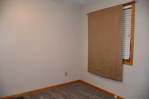 321 Tindolph Ave N, Thief River Falls, MN 56701 - Photo 6