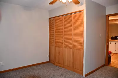 321 Tindolph Avenue N, Thief River Falls, MN 56701 - Photo 10