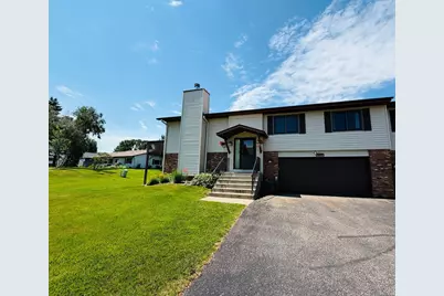 3837 Gershwin Avenue N, Oakdale, MN 55128 - Photo 2