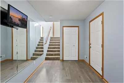 652 Willoughby Way W, Minnetonka, MN 55305 - Photo 4