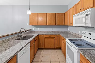 652 Willoughby Way W, Minnetonka, MN 55305 - Photo 10